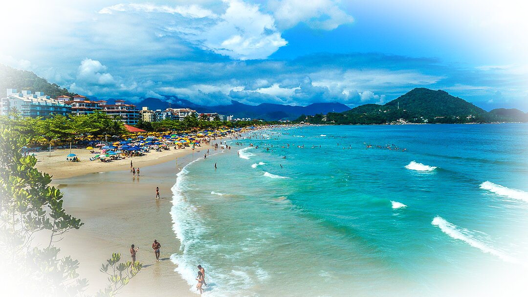 Vista da Praia das Toninhas, em Ubatuba