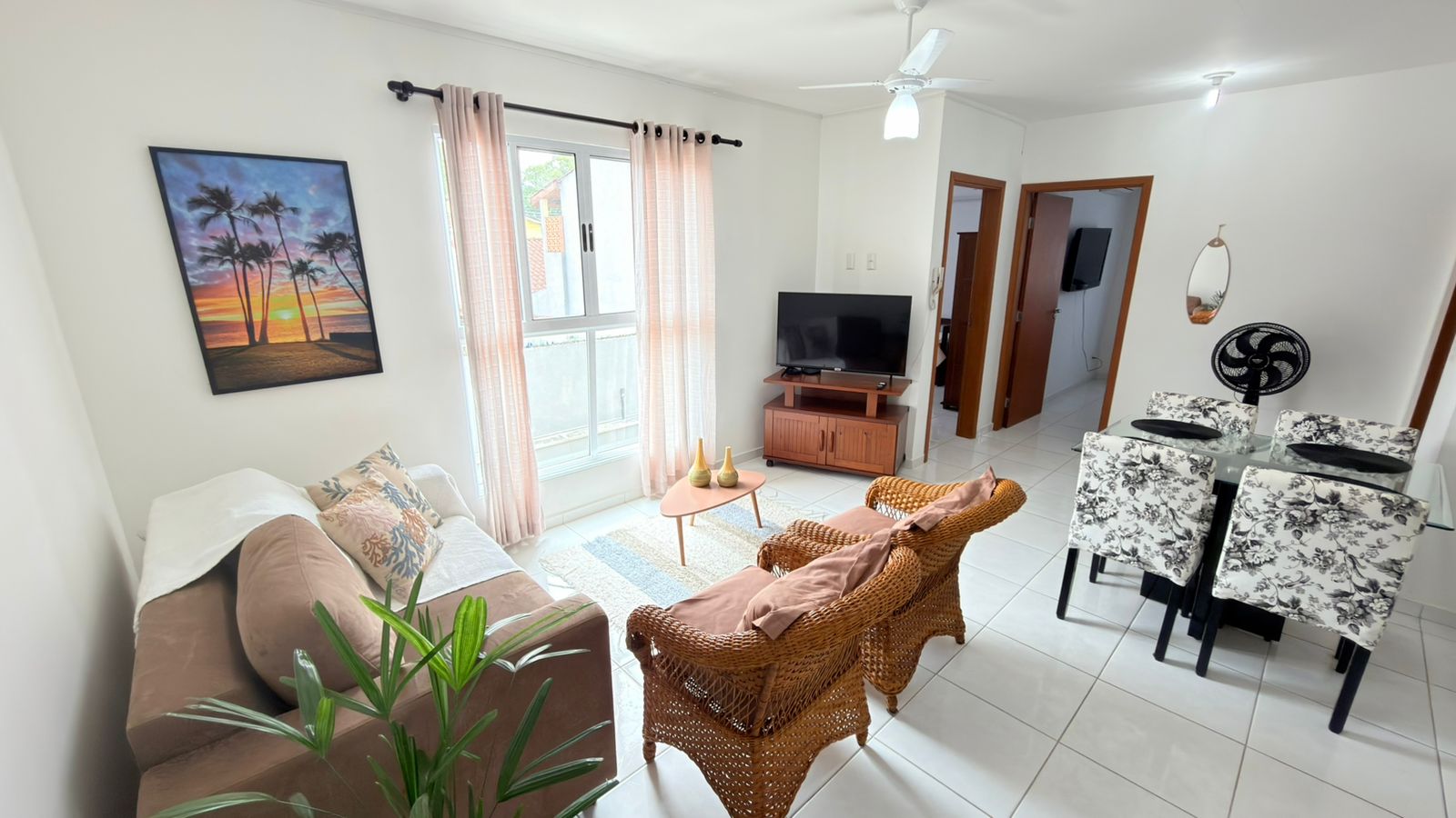 Apartamento de 60 m² no Edifício Praia Brava, Estufa II, Ubatuba, foto 1