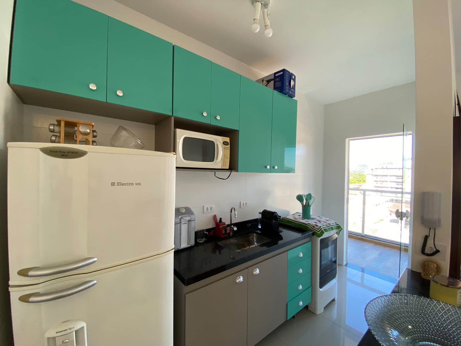 Apartamento mobiliado com varanda gourmet e vista mar no Centro de Ubatuba, foto 3